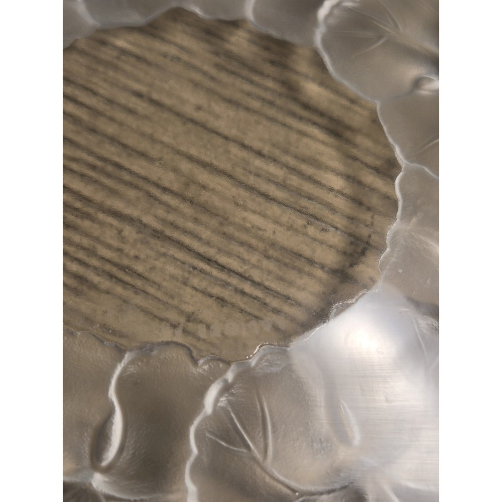 Lalique france on the bottom Honfleur Deep Saucer With Geranium Design - Picture 3 of 8